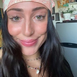 Meet your Posher, Jenna